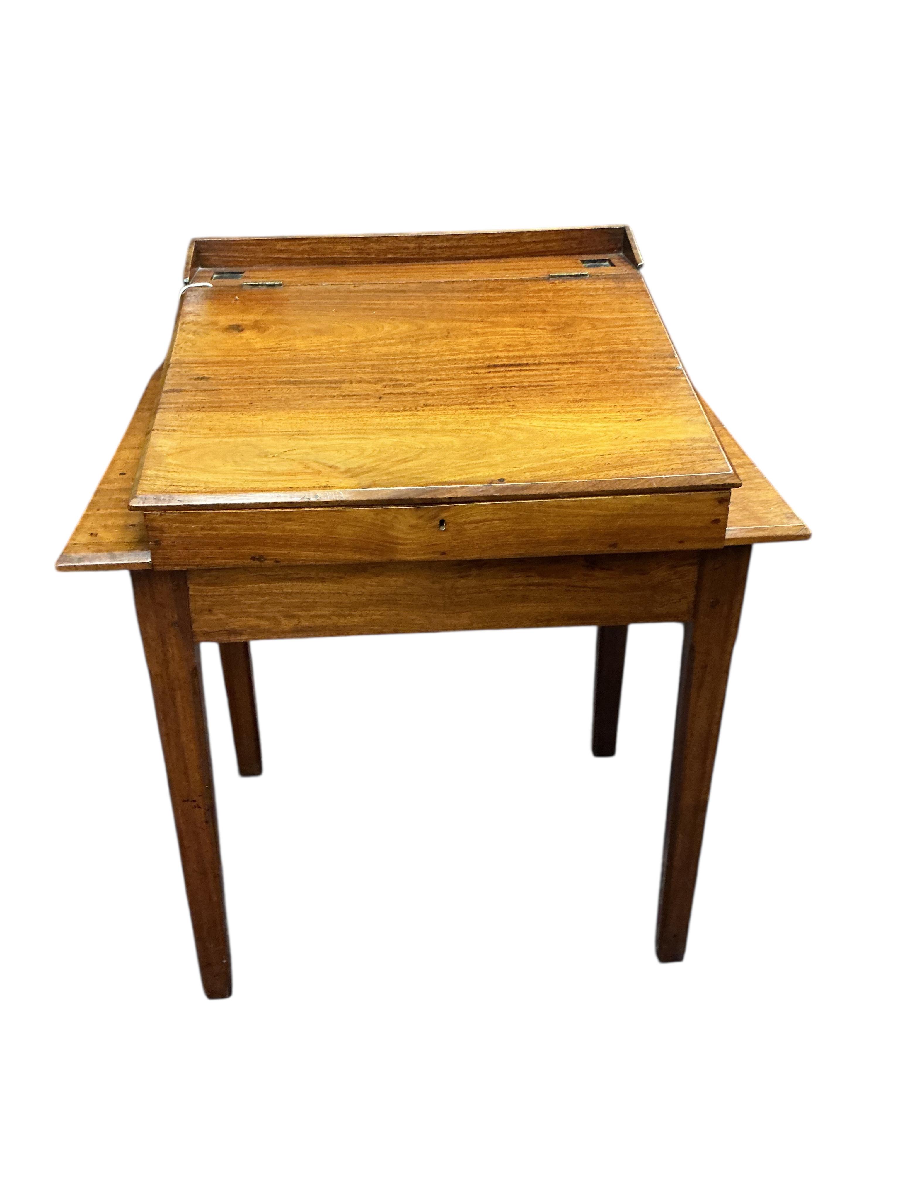 An early 20th century mahogany clerk's desk, width 80cm, depth 57cm, height 98cm